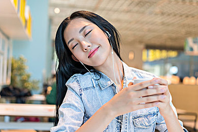 国产乱交:影视乱象频发,国产影视如何回归正途?-1