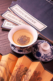 污污的软件,科幻探险,新游来袭,画风独特引热议-2